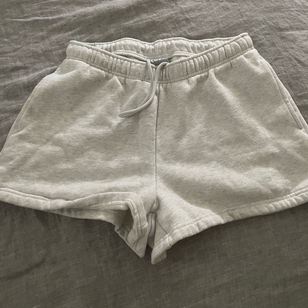 Aritzia (TNA) boyfriend sweatshorts. Only worn once, thought I ordered a small.